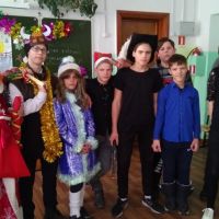 Новогоднее мероприятие 7 класс
