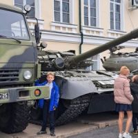 Знакомство с военной техникой