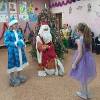 К нам стучится Новый год