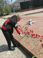Возложение цветов к мемориалу “Вечный огонь”