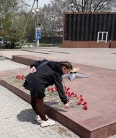 Возложение цветов к мемориалу “Вечный огонь”
