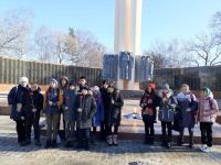 Церемония возложения цветов