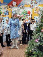 Чудеса у новогодней елки