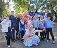 Девочки сладкоежки