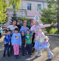 Девочки сладкоежки