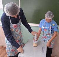 Юные кондитеры
