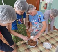 Юные кондитеры
