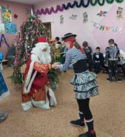 К нам стучится Новый год