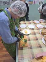 Веселый бутерброд