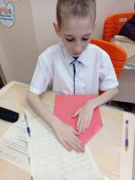 День бумажных самолетиков