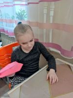 День бумажных самолетиков